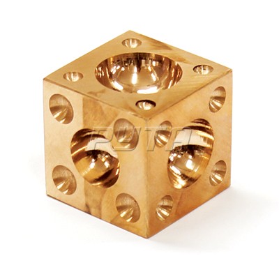 224047 Анка кубическая латунная (29 размеров, 25х25 мм)